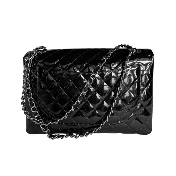 CHANEL Classic Maxi Single Flap Patent Leather • BLACK • Silver-Tone Hardware - Picture 5 of 16